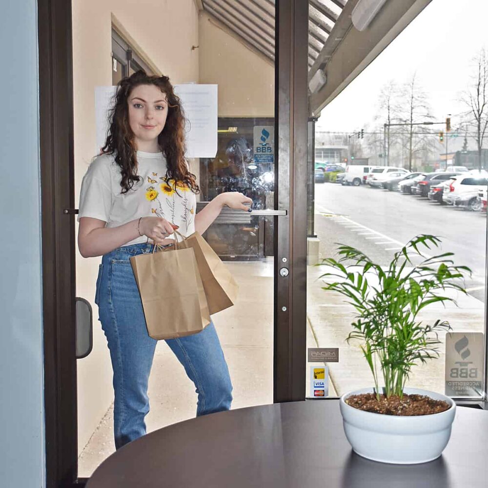 ZipMaster Grow -  Paper Bags & Reusable Carrying Boxes Kraft Paper Shopping Bags 10″ x 5″ x 11″